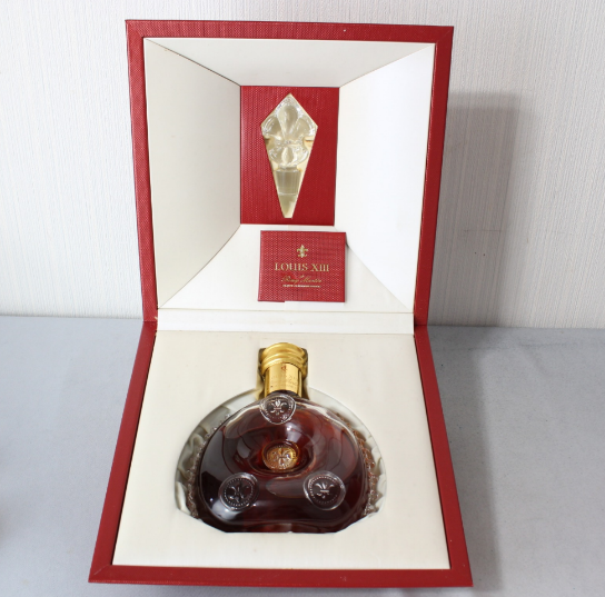 Remy Martin, Louis XIII, Grande Champagne Cognac Diamond Case 2010's - Rue Pinard Europe
